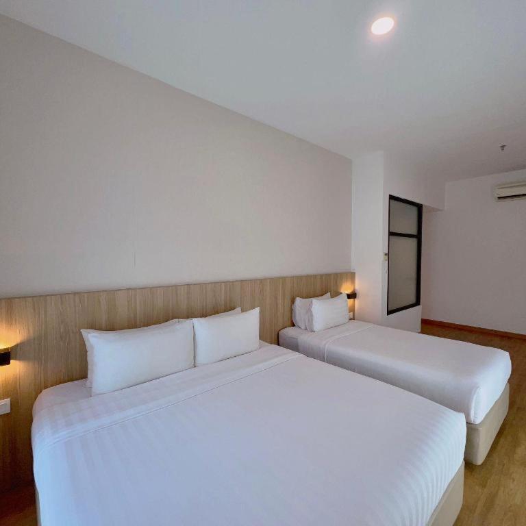 Hotel S 3*